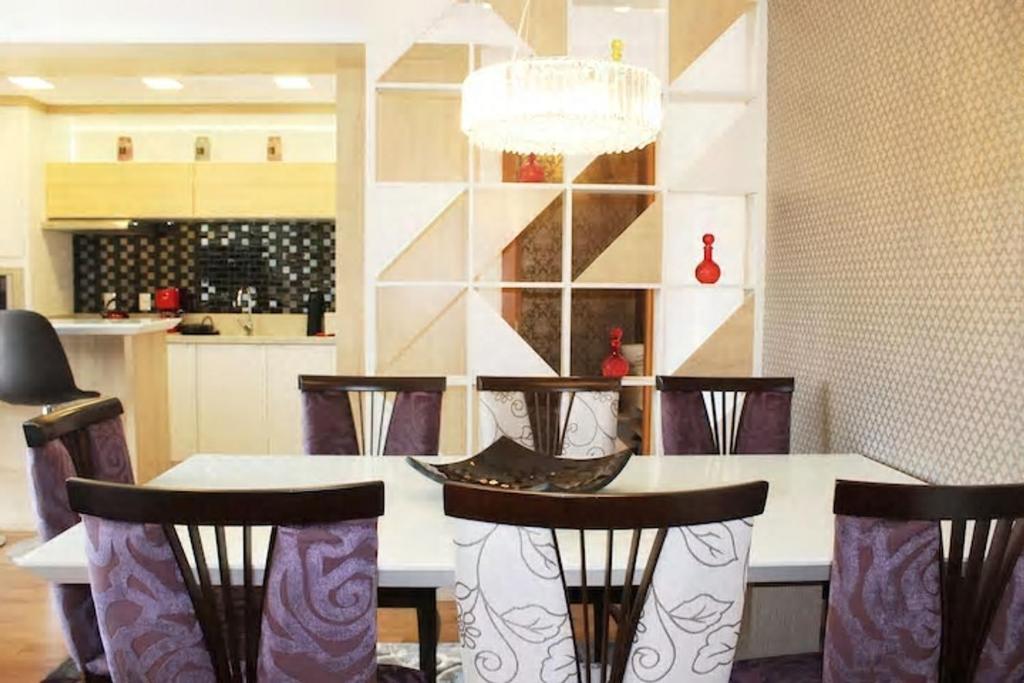  FLORES DA MONTANHA 304C - 2 DORMITÓRIOS + LAVABO NA BORGES!