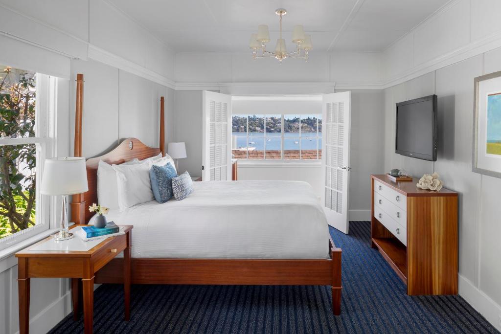 Casa Madrona Hotel and SpaHotel in Sausalito photo
