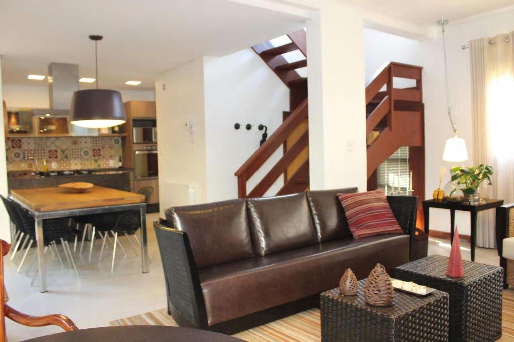 VILLA CASA 11 : TRIPLEX 3 SUÍTES EM CONDOMÍNIO COM PISCINA  VILLA CASA 11 : TRIPLEX 3 SUÍTES EM CONDOMÍNIO COM PISCINA