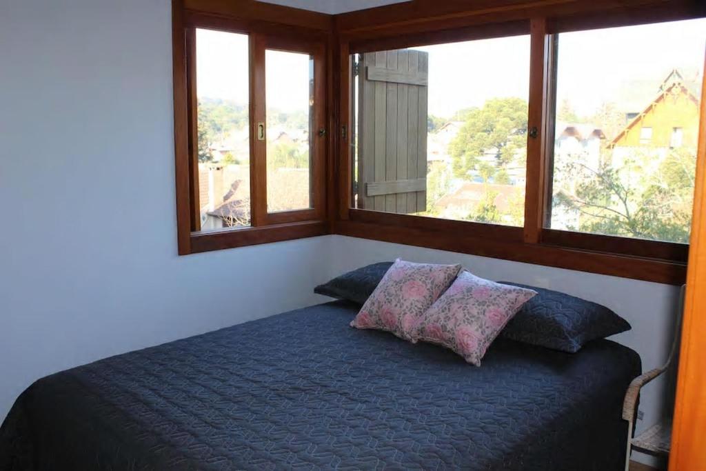 VILLA 306 - COBERTURA 3 DORM. EM COND. C/ PISCINA JUNTO AO CENTRO  VILLA 306 - COBERTURA 3 DORM. EM COND. C/ PISCINA JUNTO AO CENTRO