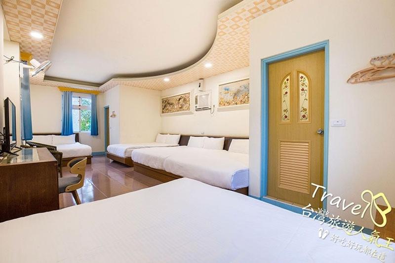 Postel nebo postele na pokoji v ubytování Blue Sea Romance B&B