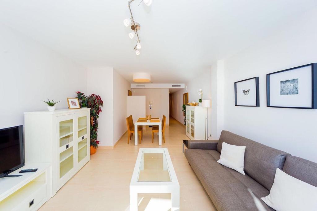 TV a/nebo společenská místnost v ubytování Шикарная квартира на первой линии -Luxury apartment on the first line sea