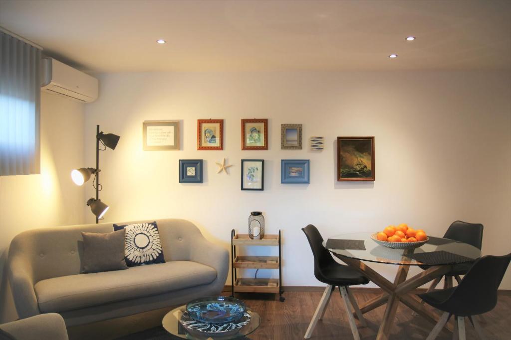 Pine Tree Seaside Apartments 500m to Beach - 16