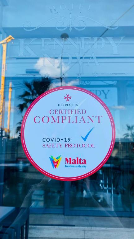 Certifikát, hodnocení, plakát nebo jiný dokument vystavený v ubytování Hotel Kennedy Nova