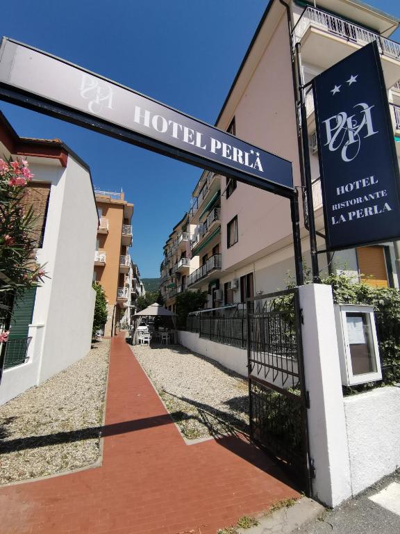 Gallery image of Hotel la perla in Spotorno