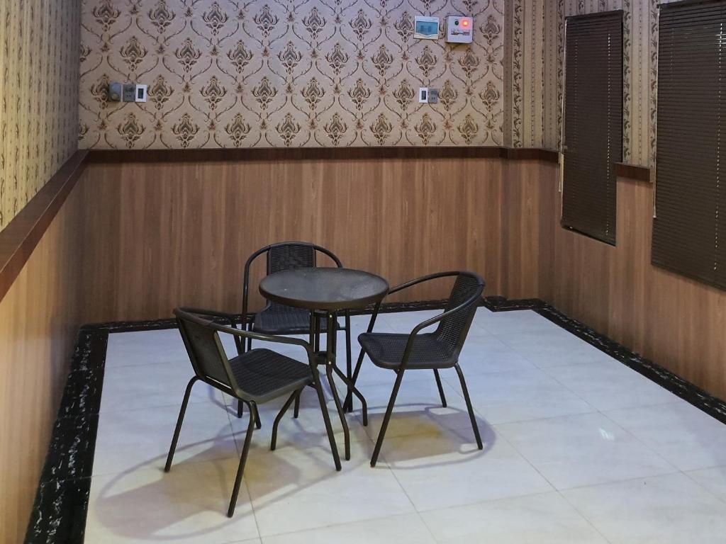 Posezení v ubytování RedDoorz near CitraLand Gama City Medan