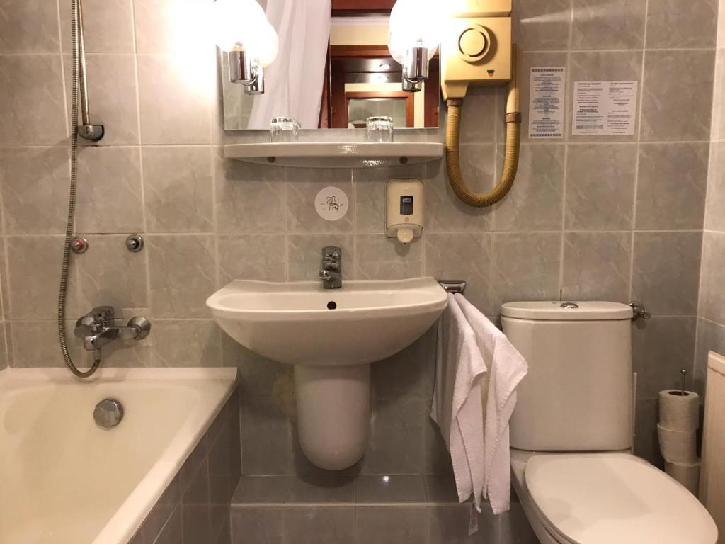 Kúpeľňa v ubytovaní Csipke Hotel