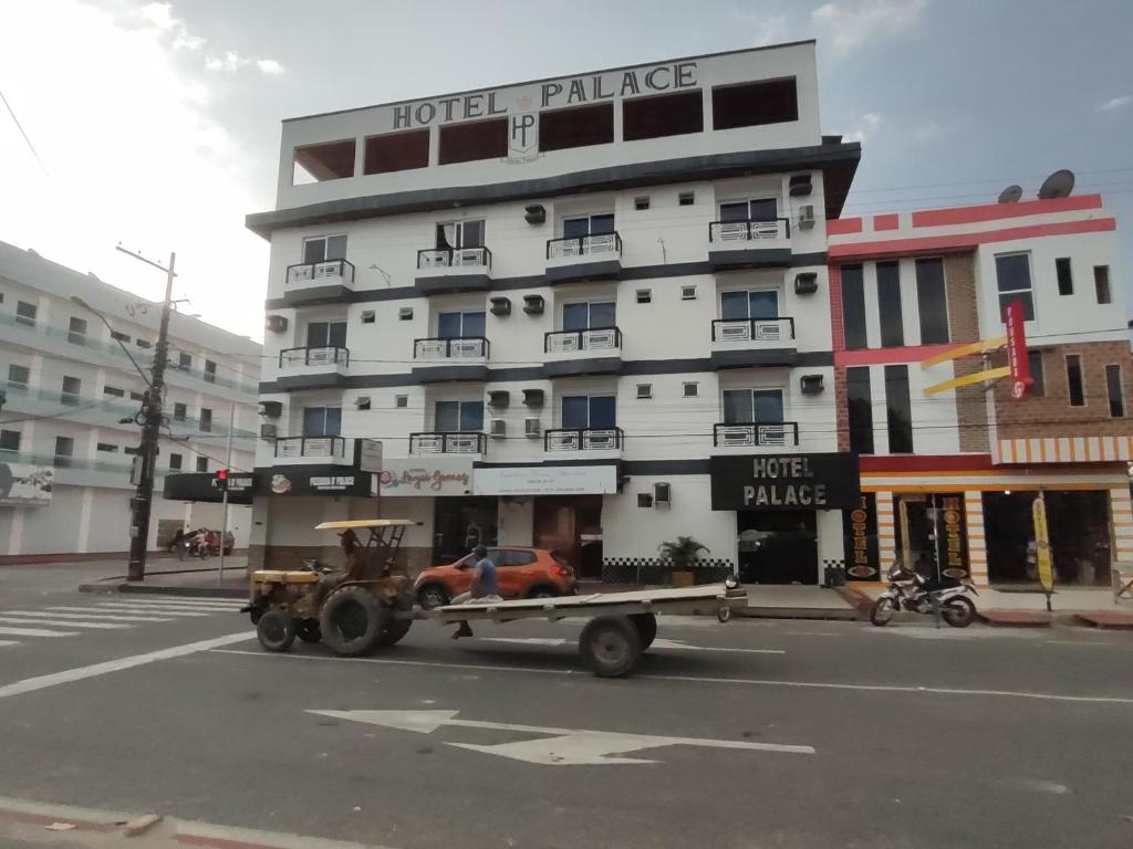  Hotel Palace