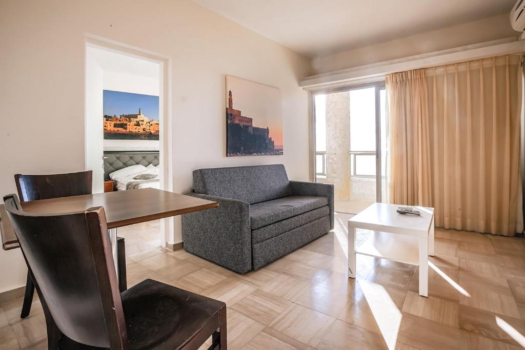 מלון בלו וייס, נתניה – מחירים מעודכנים לשנת 2023