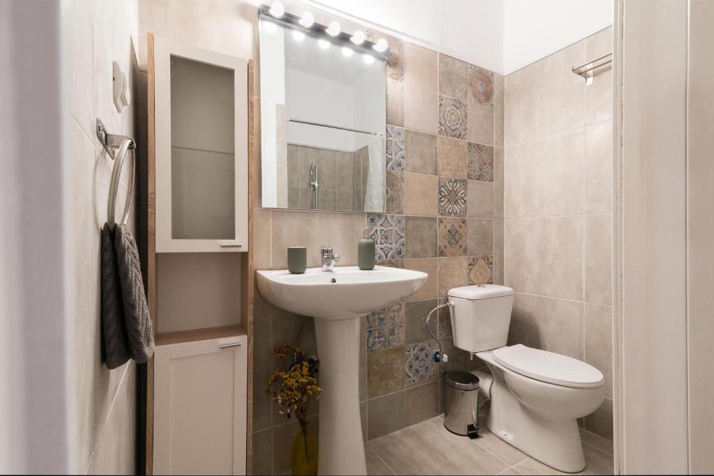 Fotografia z galérie ubytovania Central penthouse with amazing city and Lycabettus view v Aténach