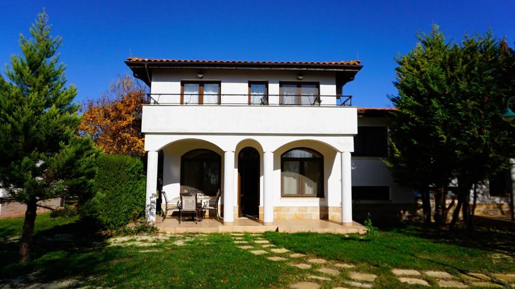 En have udenfor Вила Бел Тауър - Villa Bell Tower