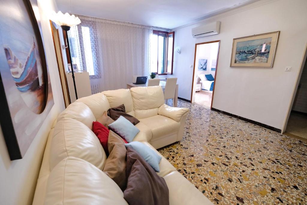 A seating area at Venice Life