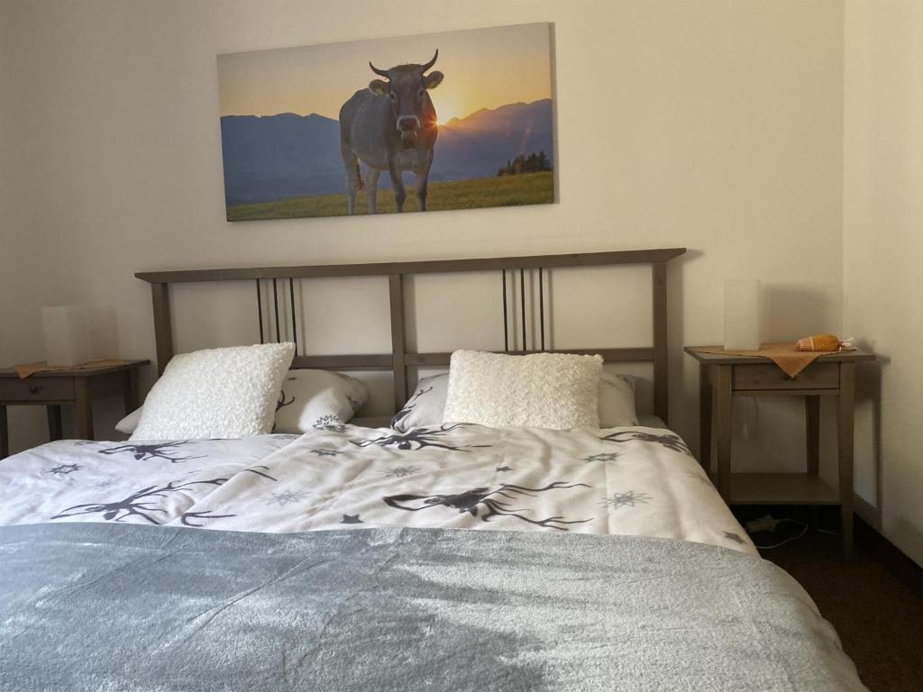 Postel nebo postele na pokoji v ubytování Nagelfluhhaus Hirsch
