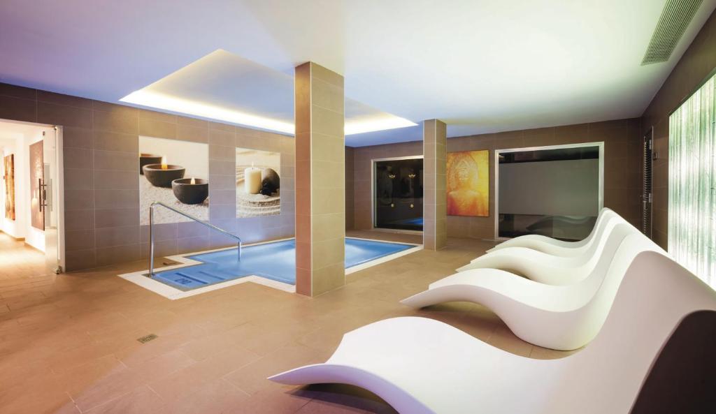 Bazén v ubytování Hotel Riu Arecas - Adults Only nebo v jeho okolí