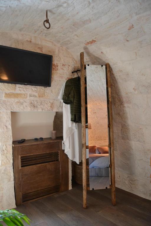 Monte Adamello - dimora nei trulli - 3