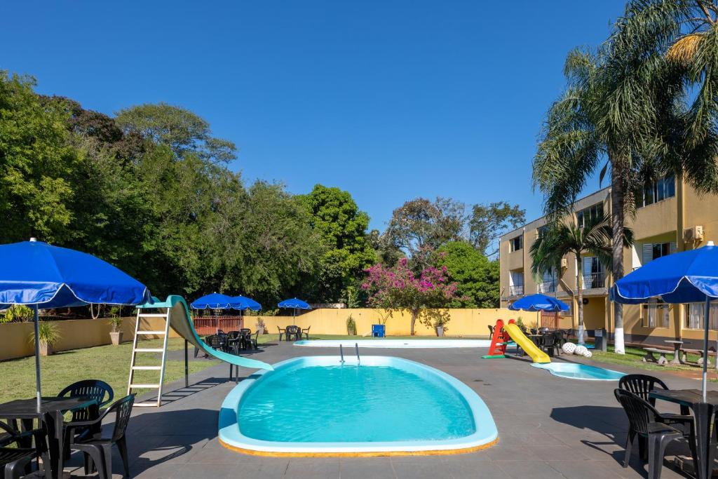 Bazén v ubytování Canzi Cataratas Hotel nebo v jeho okolí