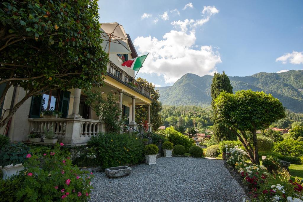 Nespecifikovaný výhled na hory nebo výhled na hory při pohledu z bed and breakfast