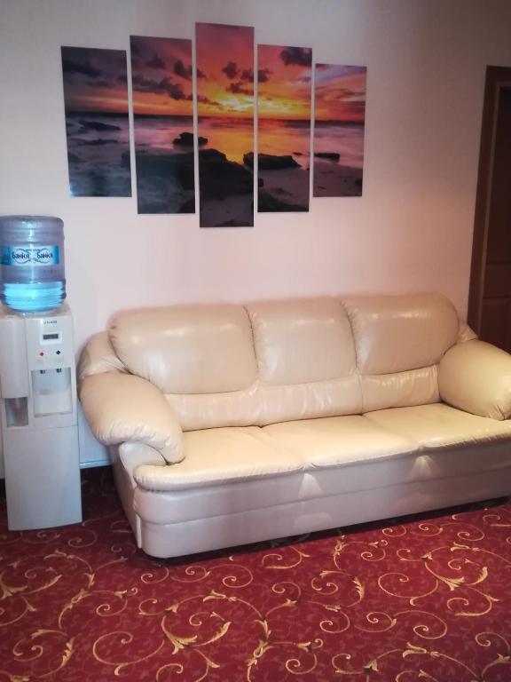 A seating area at Guest House Aristokrat
