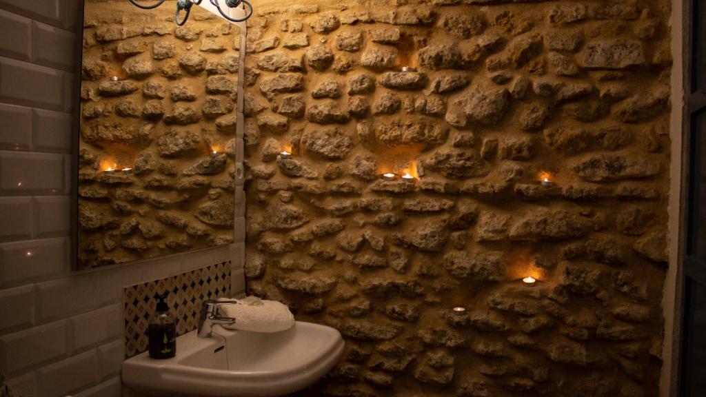 A bathroom at Casa Arco de la Pastora