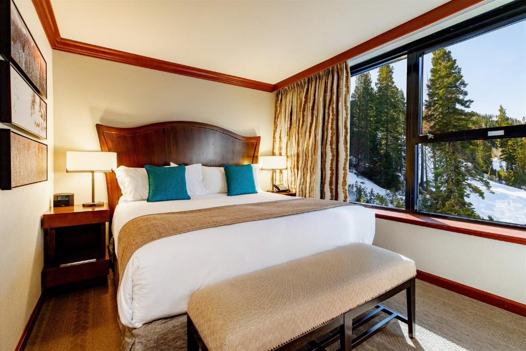 The Everline Resort & Spa Lake Tahoe - Deluxe Suite Met Uitzicht Op Open Haard En Vallei