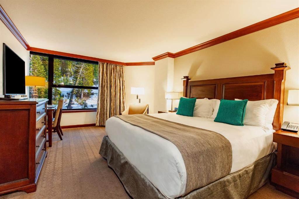 The Everline Resort & Spa Lake Tahoe - Deluxe Suite Met Open Haard En Bosuitzicht