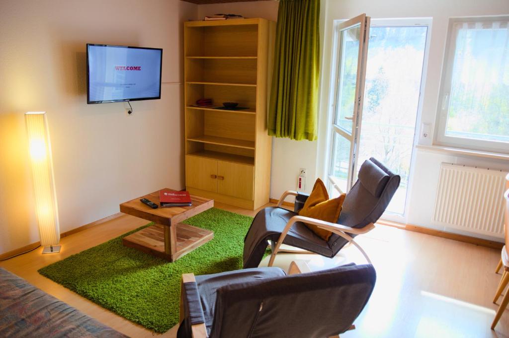 Posezení v ubytování Steiert Panorama Apartments Todtnau