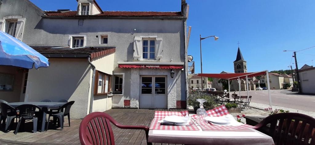 Budova, kde se hotel nachází