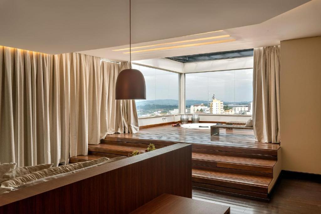  Tryp by Wyndham Varginha Cafe Royal