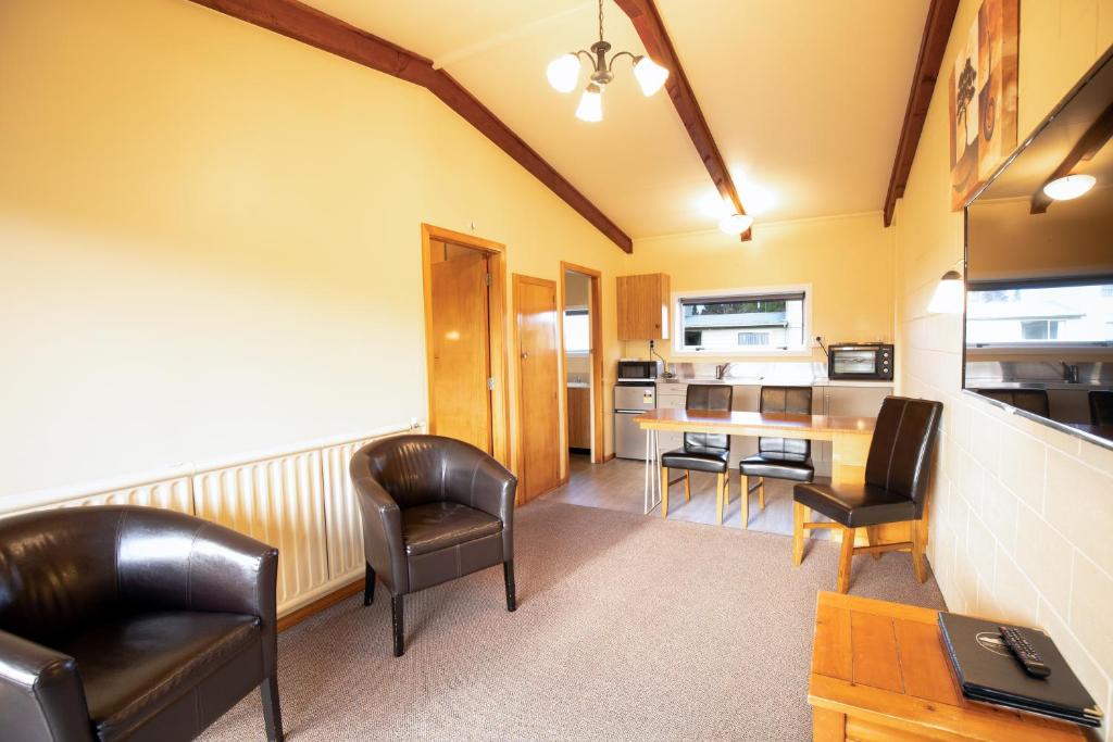Kuchyň nebo kuchyňský kout v ubytování Alpine View Motel