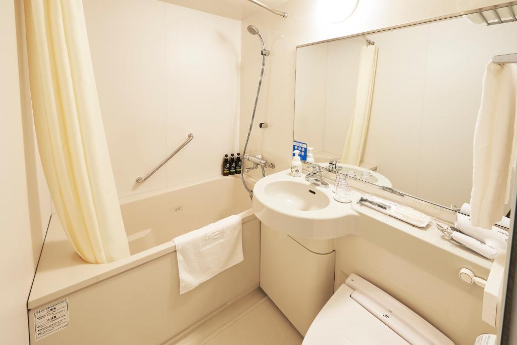 Koupelna v ubytování Sotetsu Fresa Inn Yokohama Higashiguchi
