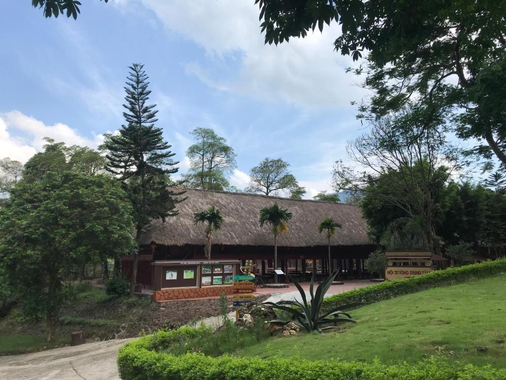 Zahrada ubytování Paragon Resort Ba Vi