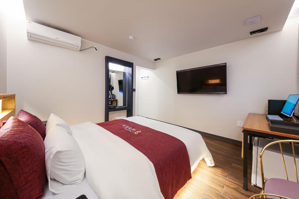 TV a/nebo společenská místnost v ubytování Hotel Yeogijoa
