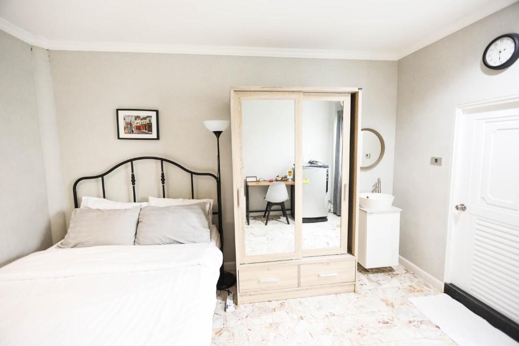 Wang Lang Hostel - 