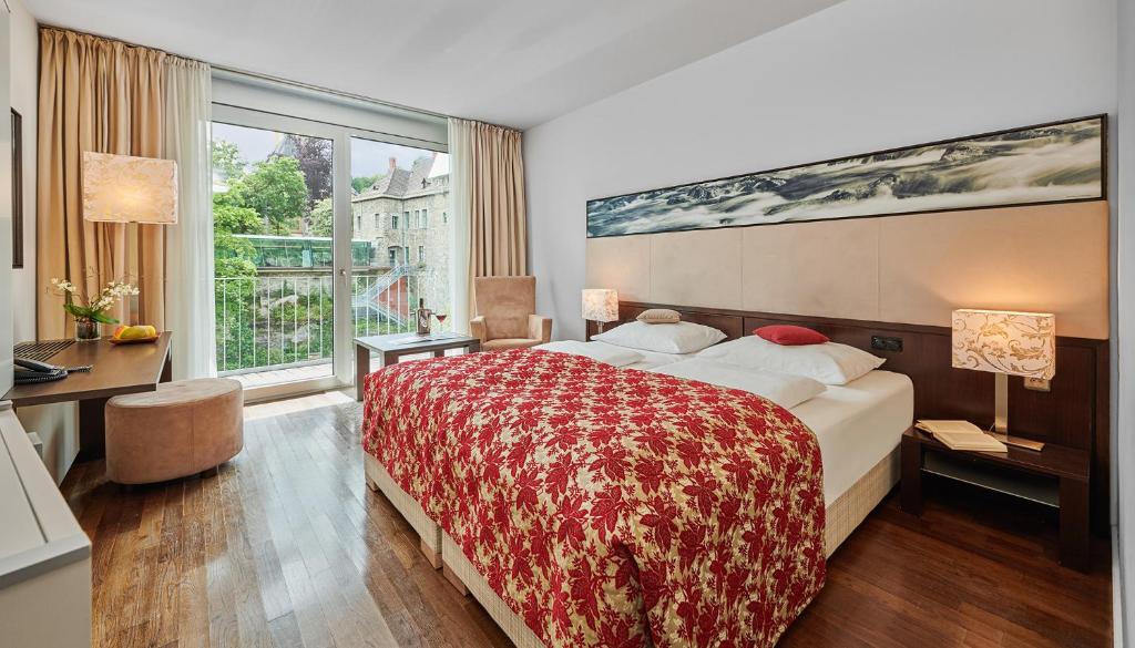 Postel nebo postele na pokoji v ubytování Das Schloss an der Eisenstrasse