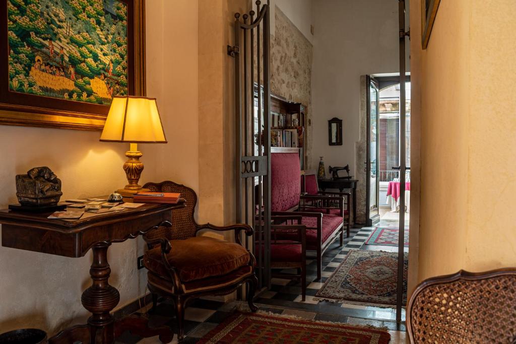 Posezení v ubytování Lakkios charming suites and rooms