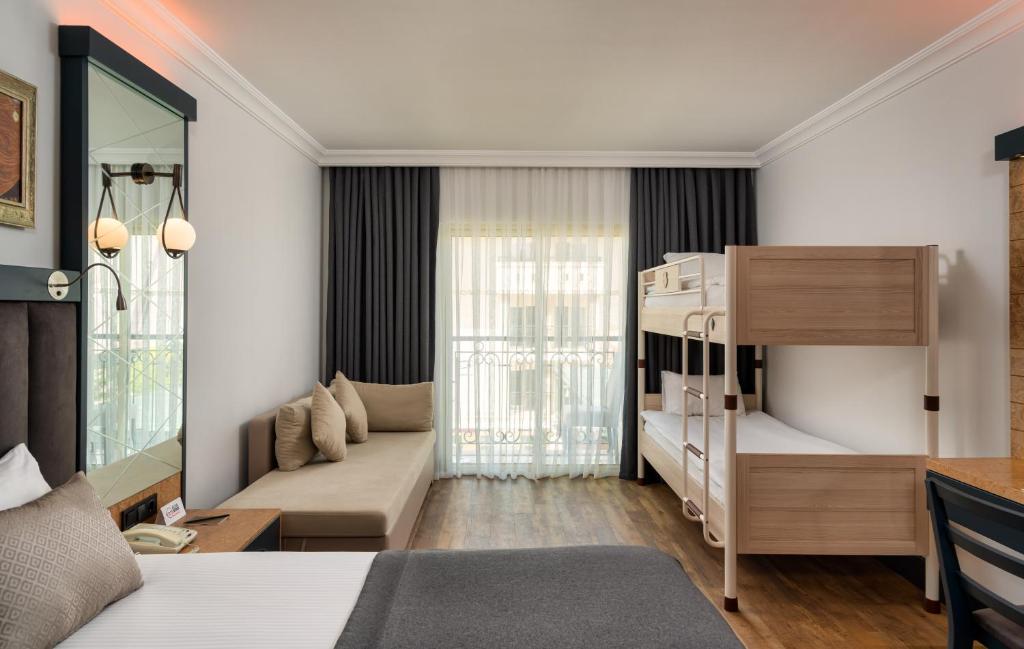 Dobedan Exclusive Hotel & Spa ''Ex Brand Alva Donna Exclusive Hotel & Spa'' - 四倍房间