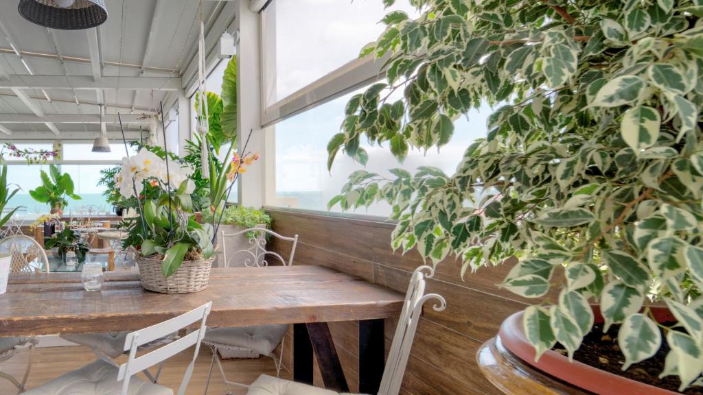 Hotel Select Suites & Spa - Apartments - Resim 35