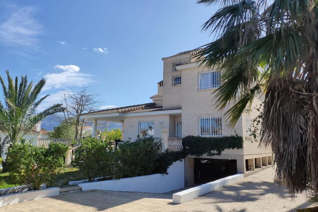 La Marina de Denia, Dénia – Bijgewerkte prijzen 2023
