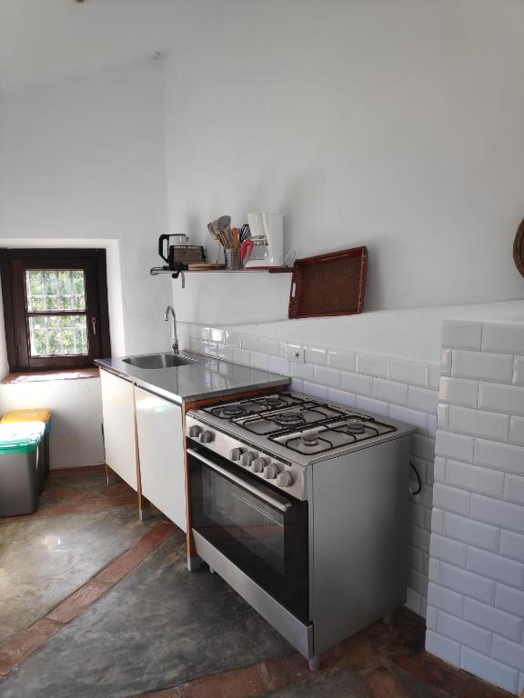 Una cocina o zona de cocina en Los Pozos de la Nieve