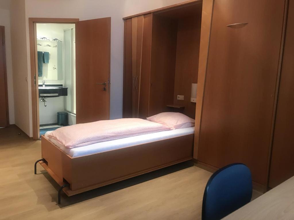 Au P'tit Max - Studios hotel - Resim 19