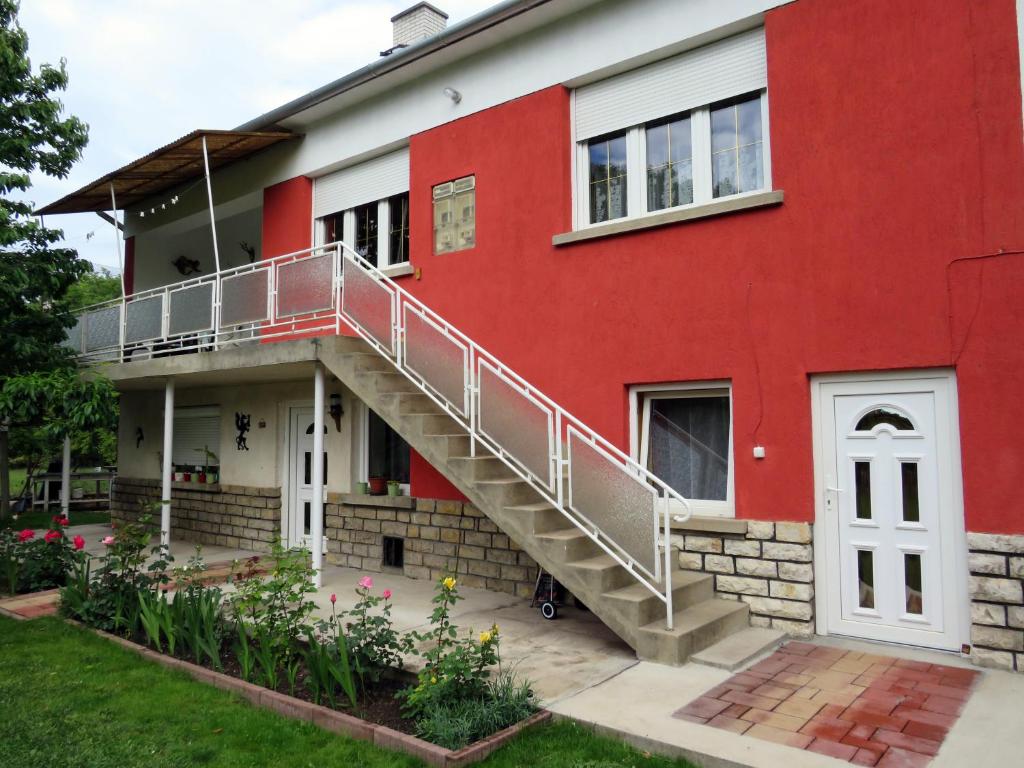 Budova, kde se apartmán nachází