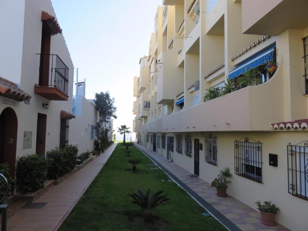 Apartment Eagles Nest, Estepona, Spain - Booking.com