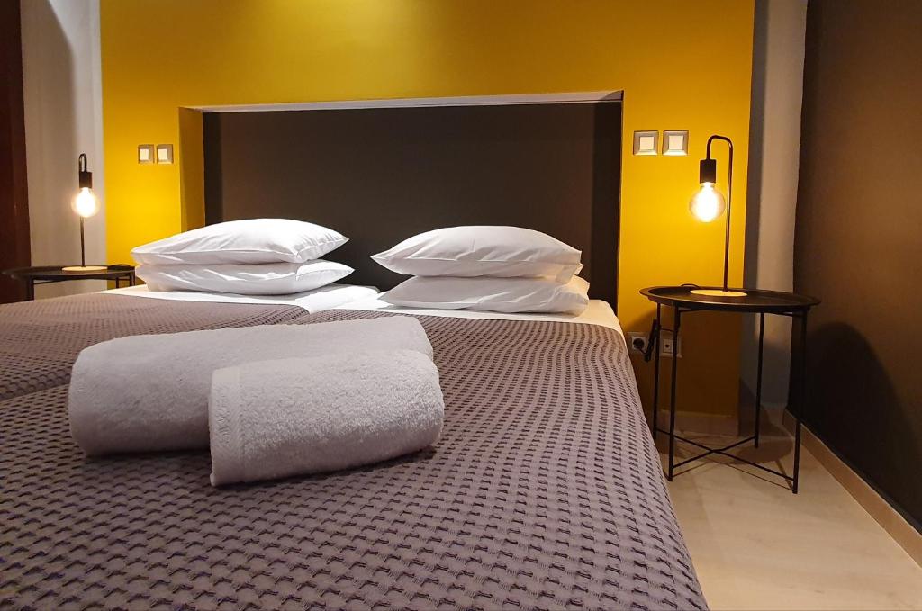 Postel nebo postele na pokoji v ubytování Hotel Aphroditi Island Park