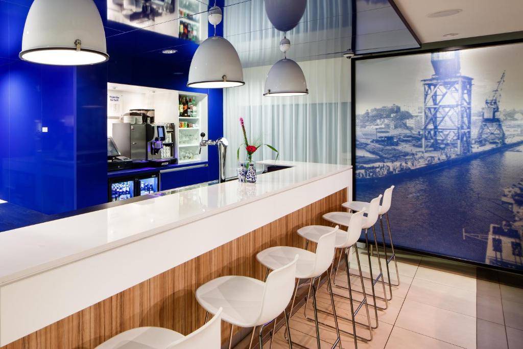 Holiday Inn Express Rotterdam - Central Station by IHG - Resim 41
