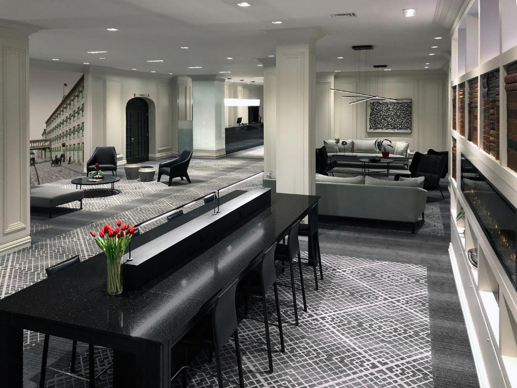 Hotel Manoir Victoria - Resim 11