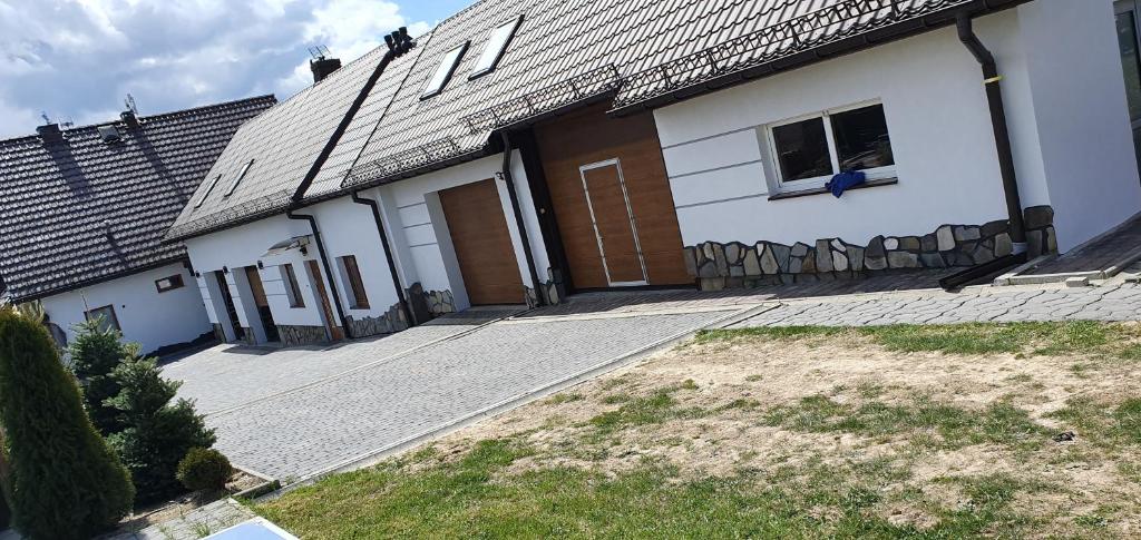 Budova, v ktorej sa farma nachádza