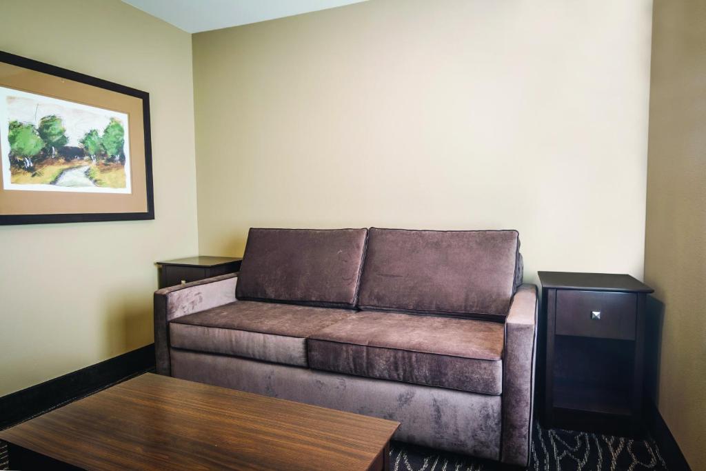 La Quinta by Wyndham Eugene photo