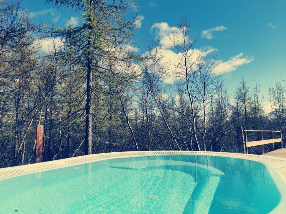 Swimmingpoolen hos eller tæt på Hotel Kjarnalundur- Aurora Dream - Lodges and Rooms
