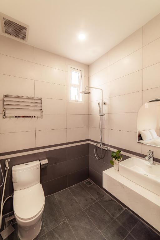 Sweet Dream Hotel & Villa - Deluxe Room (2 Adults + 1 Child)