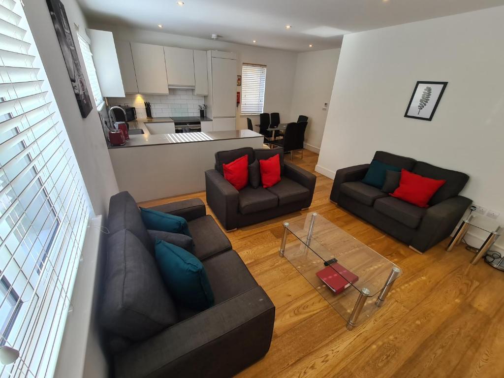 London Hammersmith Apartments - Opp West Kensington St